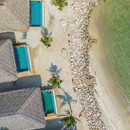 Absolute Beachfront Villas Baan Tai Exterior foto