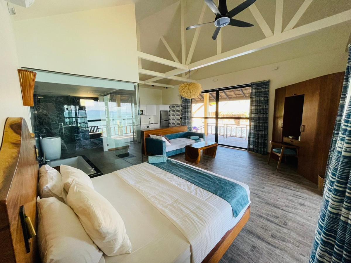 Absolute Beachfront Villas Baan Tai Exterior foto