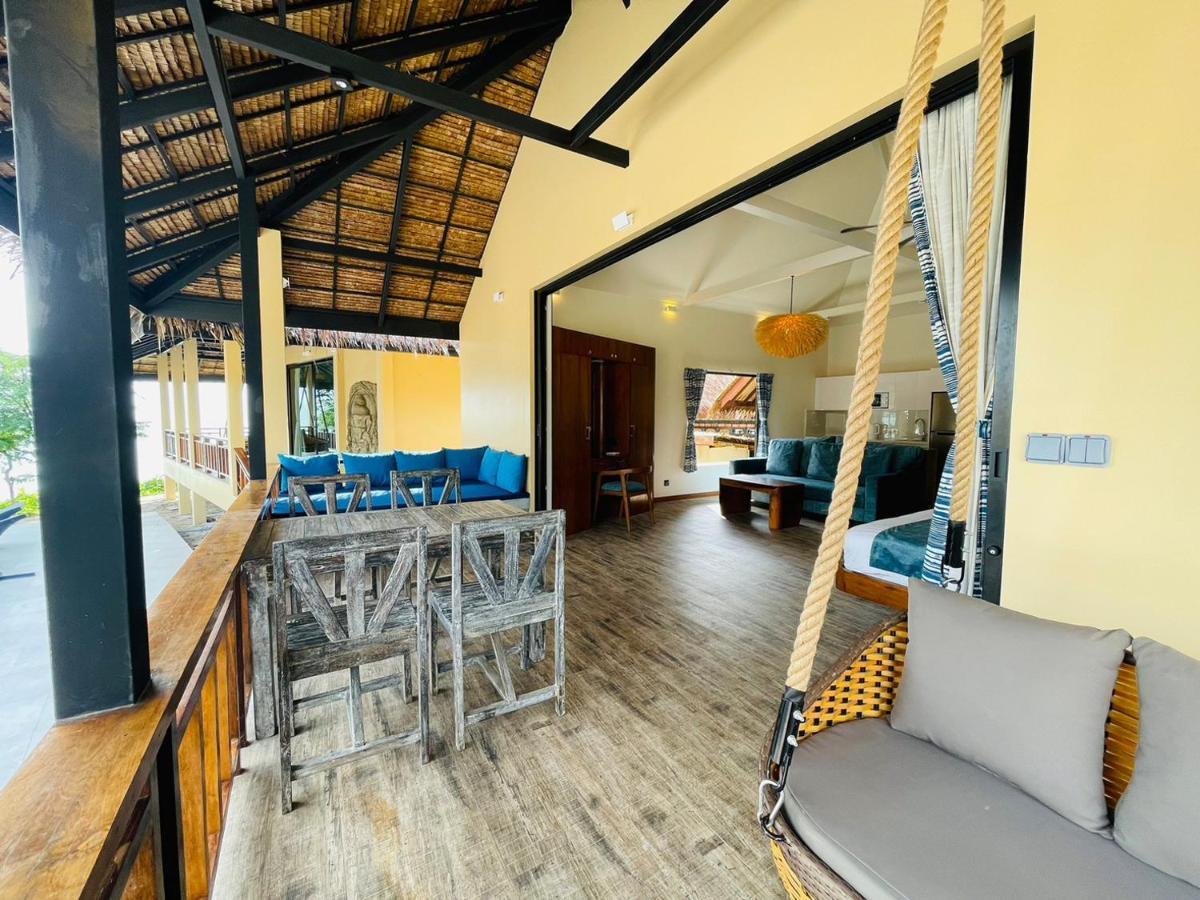Absolute Beachfront Villas Baan Tai Exterior foto